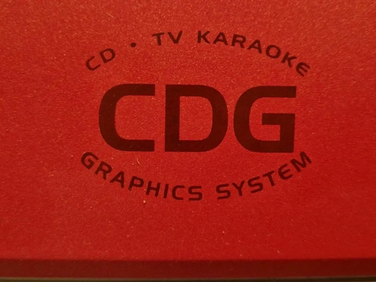 Goodmans XB-20CDG Karaoke Machine, CD & Twin Tapes - Image 4