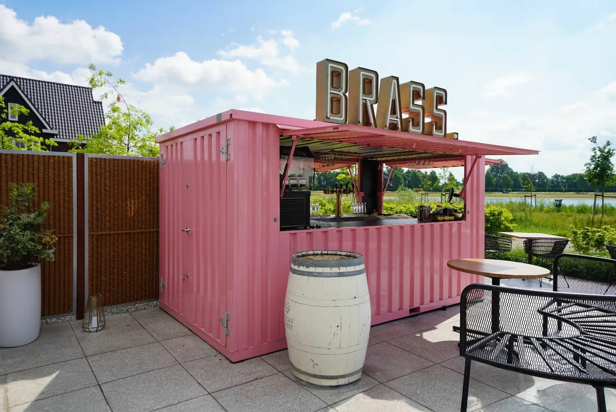 Pink Garden Bar Container 4x2 meters - Image 3