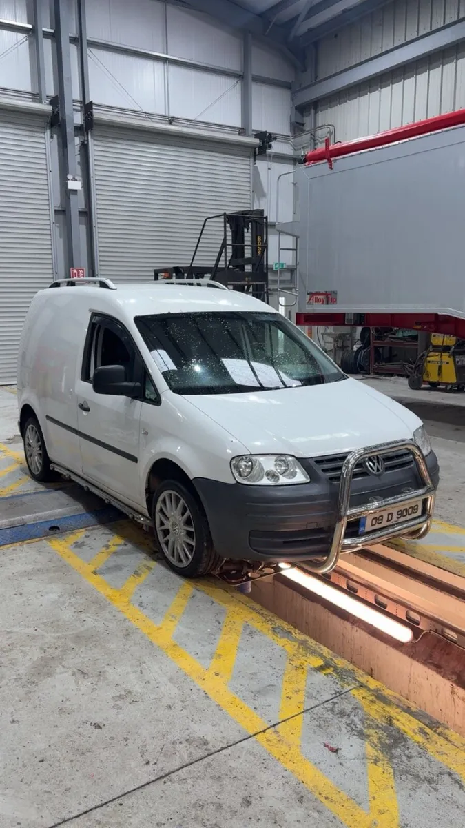 2009 Volkswagen Caddy •NEW CVRT• - Image 1