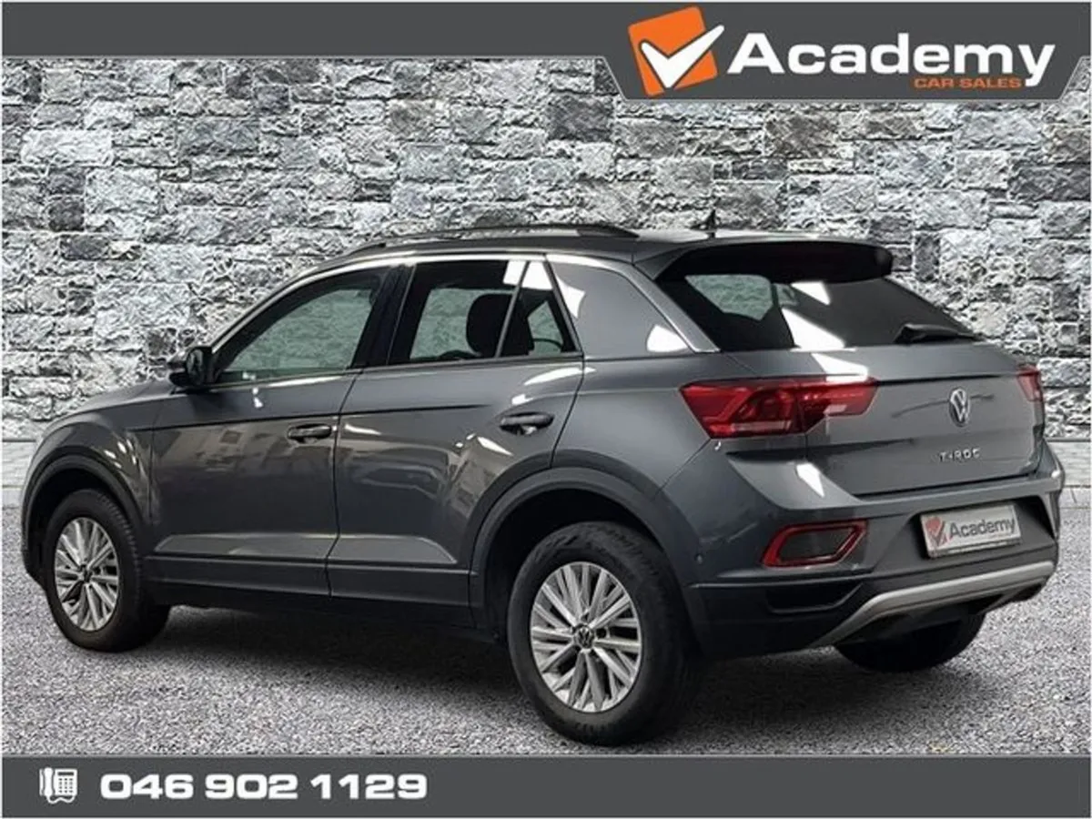 Volkswagen T-Roc Life 1.0 TSI M6F 110HP 5DR - Image 3