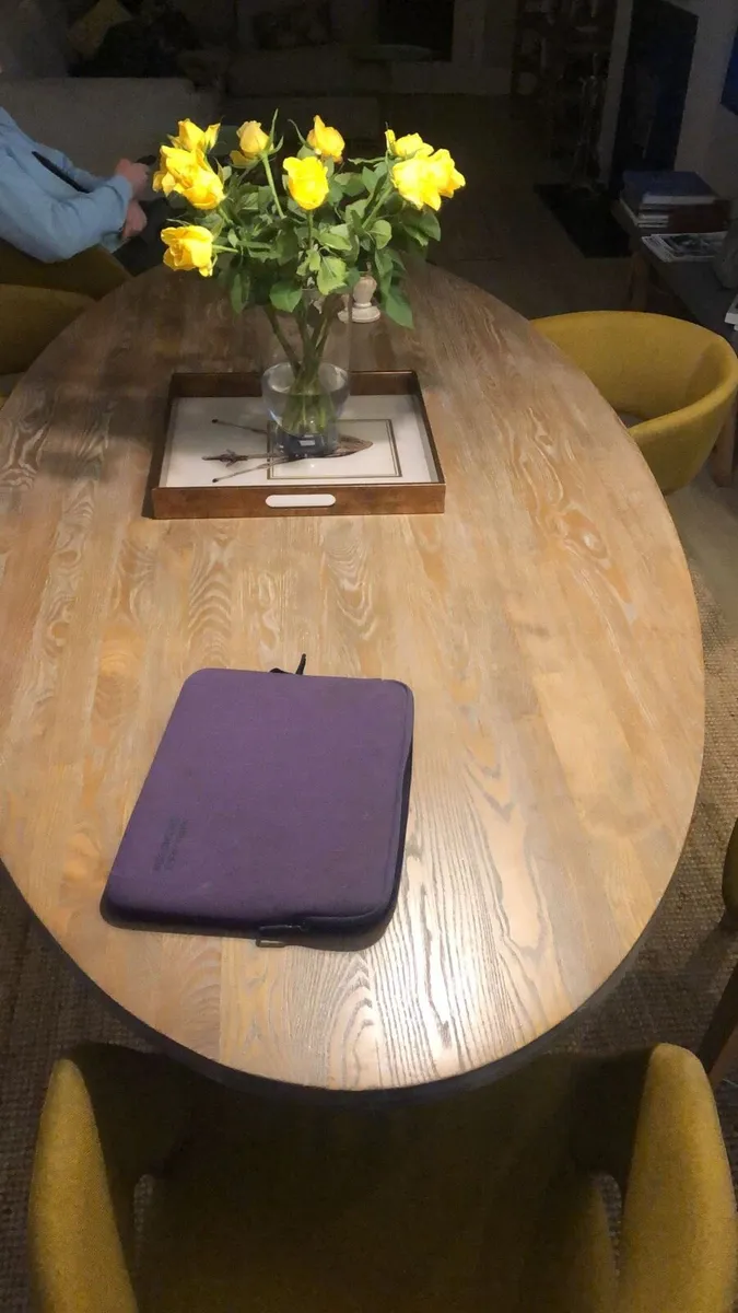 Dining table - Image 4