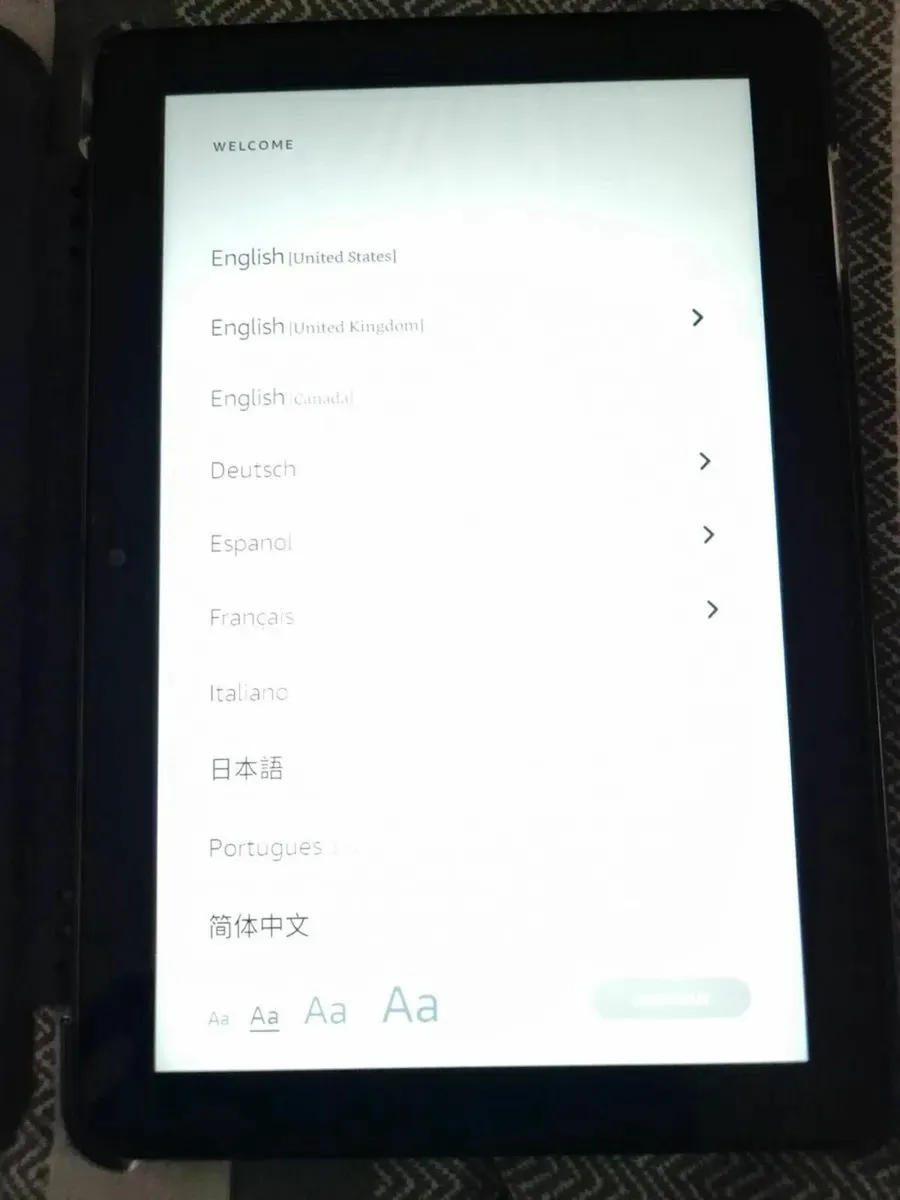 Amazon Fire HD 8 (12th Generation) 32GB with Case - Image 4