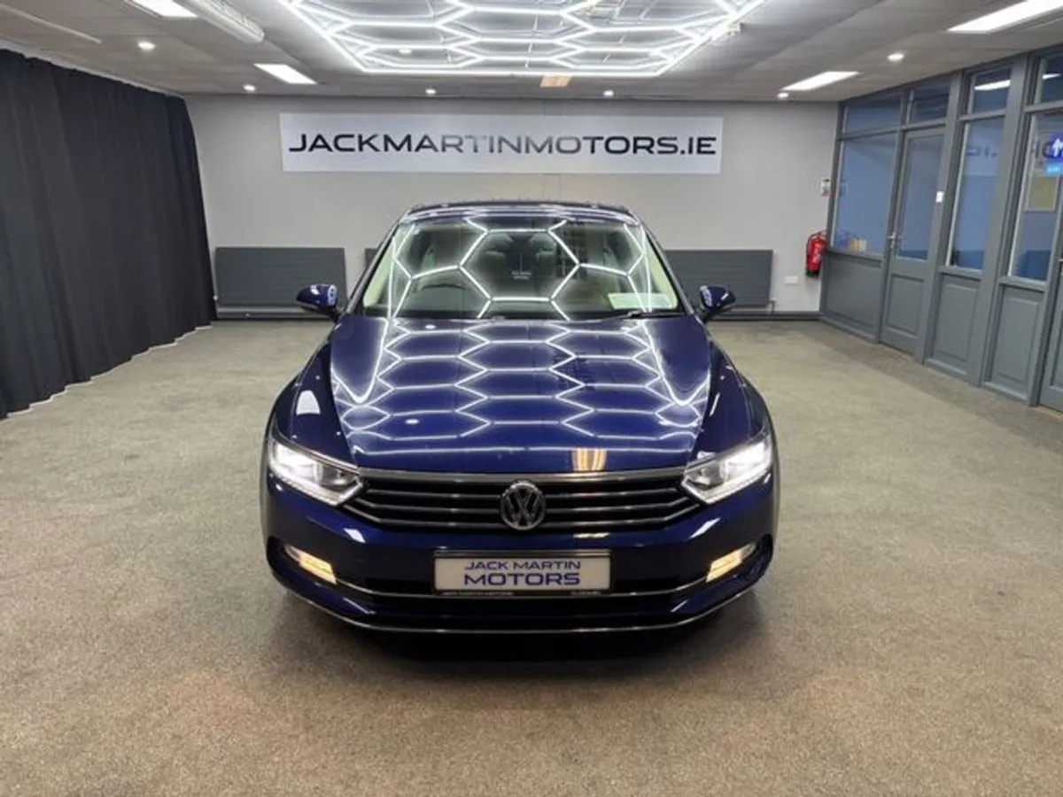 Volkswagen Passat Highline 2.0tdi 150HP - Image 2