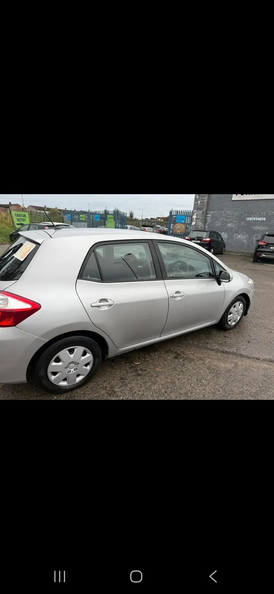 Car - Image 2
