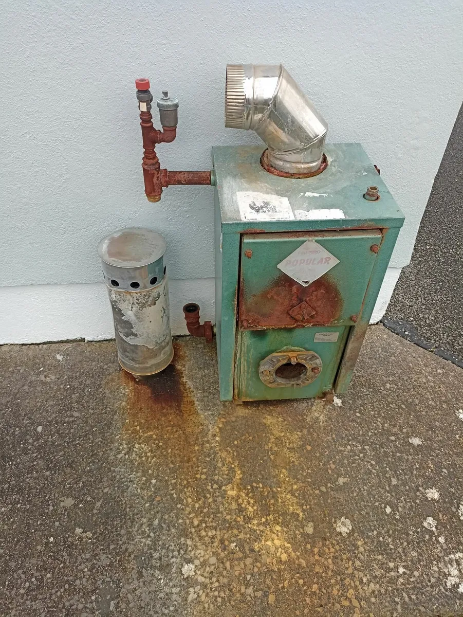 Used Oil boiler in perfect working order - Image 2