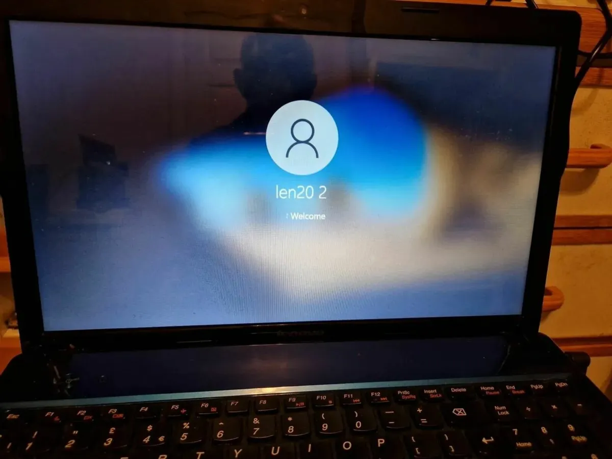 Lenovo G580 15.6inch Laptop, Blue, 6GB Ram, 700GB - Image 2