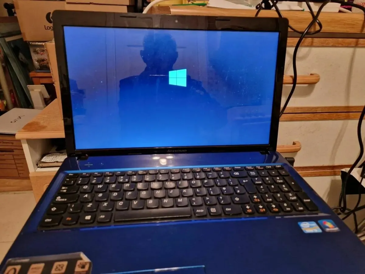 Lenovo G580 15.6inch Laptop, Blue, 6GB Ram, 700GB - Image 3