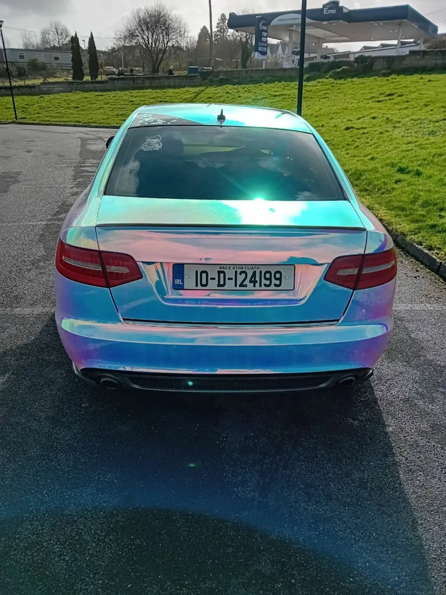 Audi A6 2010 - Image 1