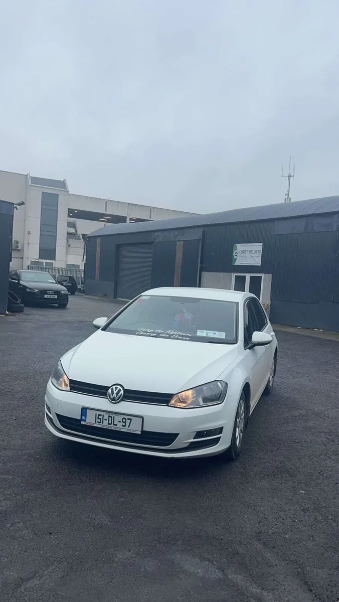 Volkswagen golf - Image 1