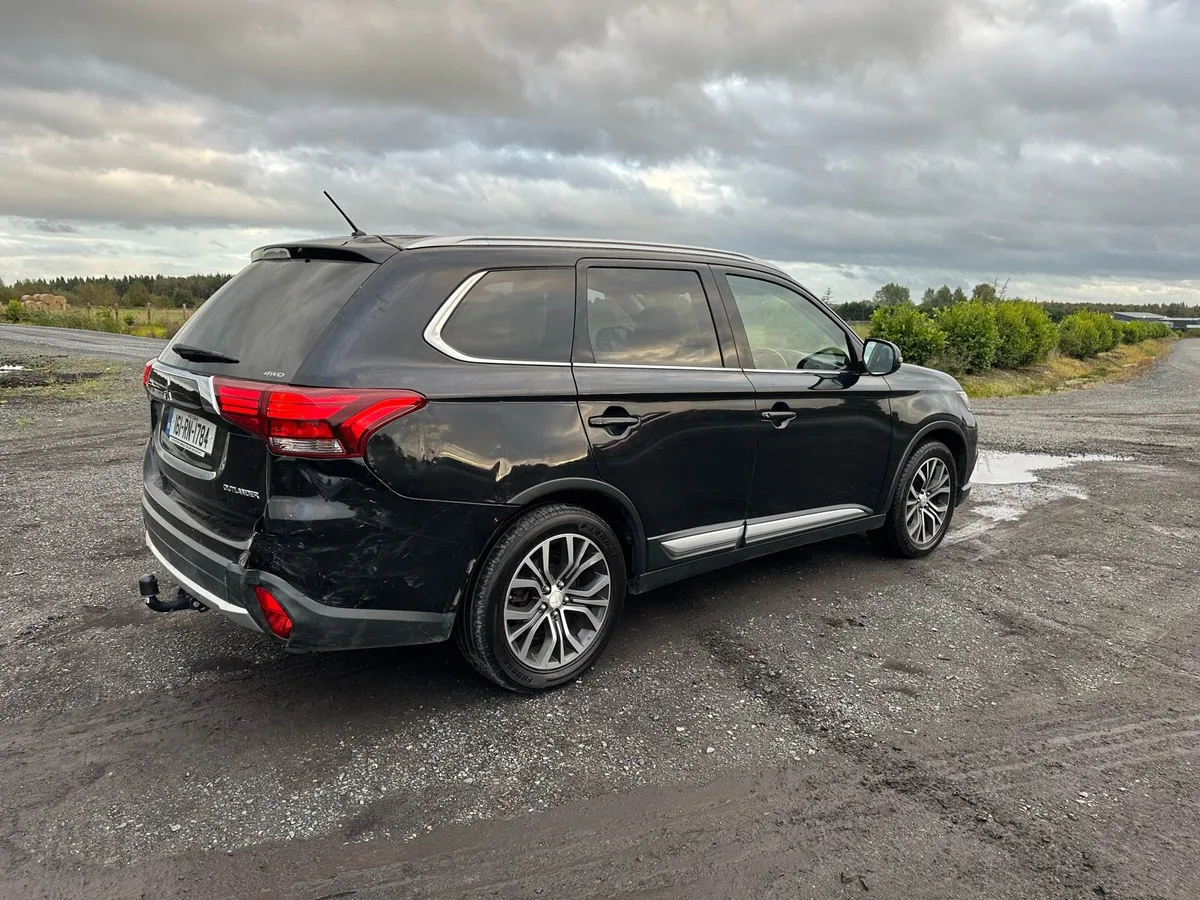 Mitsubishi Outlander - Image 4