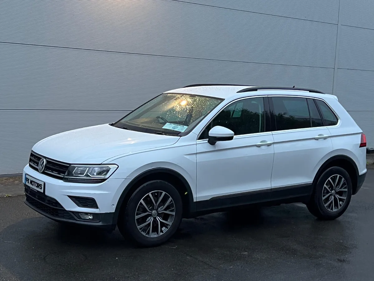 Volkswagen Tiguan 2017 auto petrol - Image 1