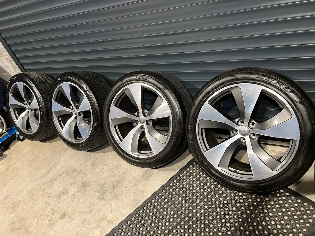 21” Audi Q7 Alloys / Tyres Genuine - Image 1