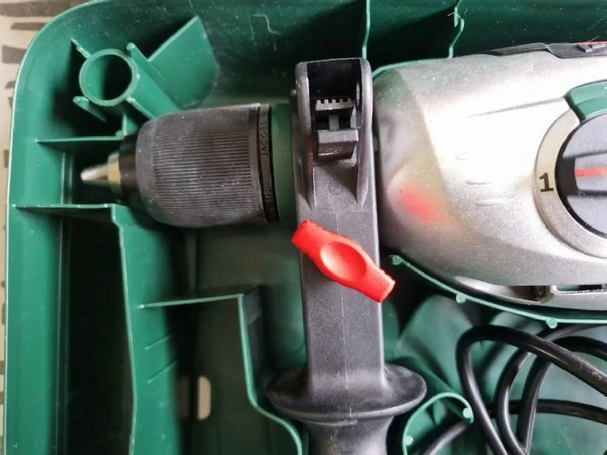 BOSCH PSB 850-2 RE 850W Hammer Drill in Carry Case - Image 3