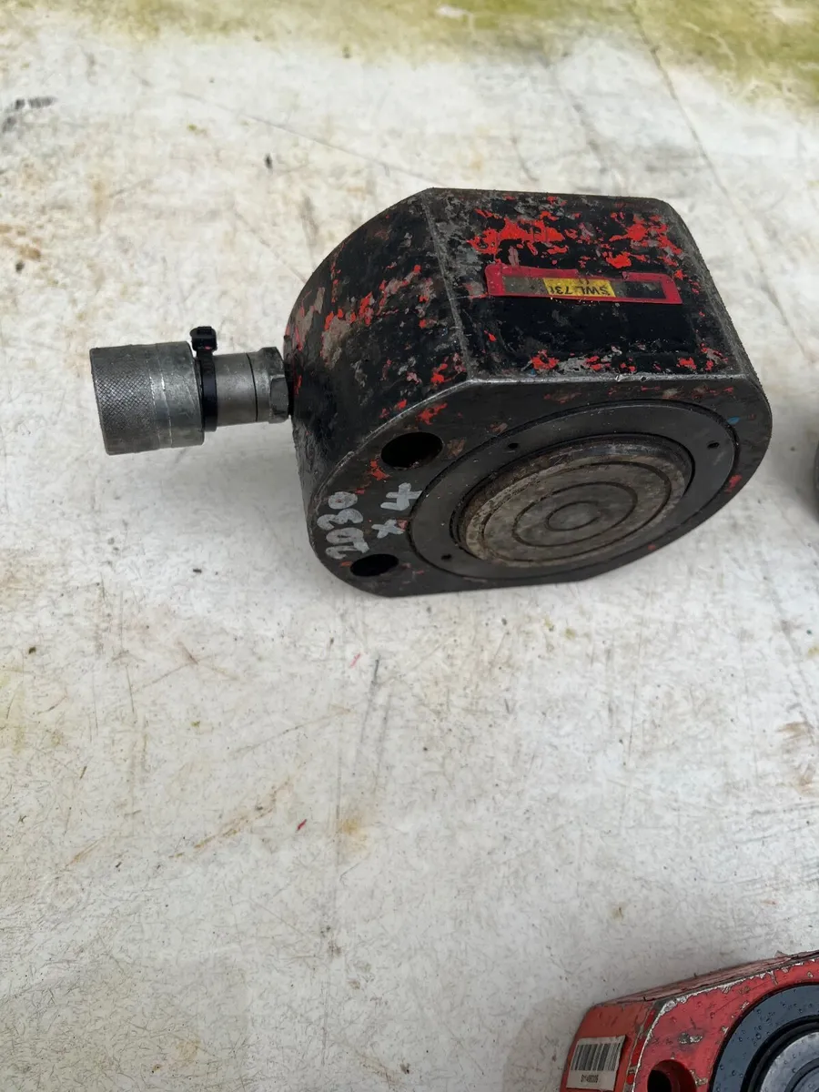 Hydraulic Jacks low profile short ram - Image 2