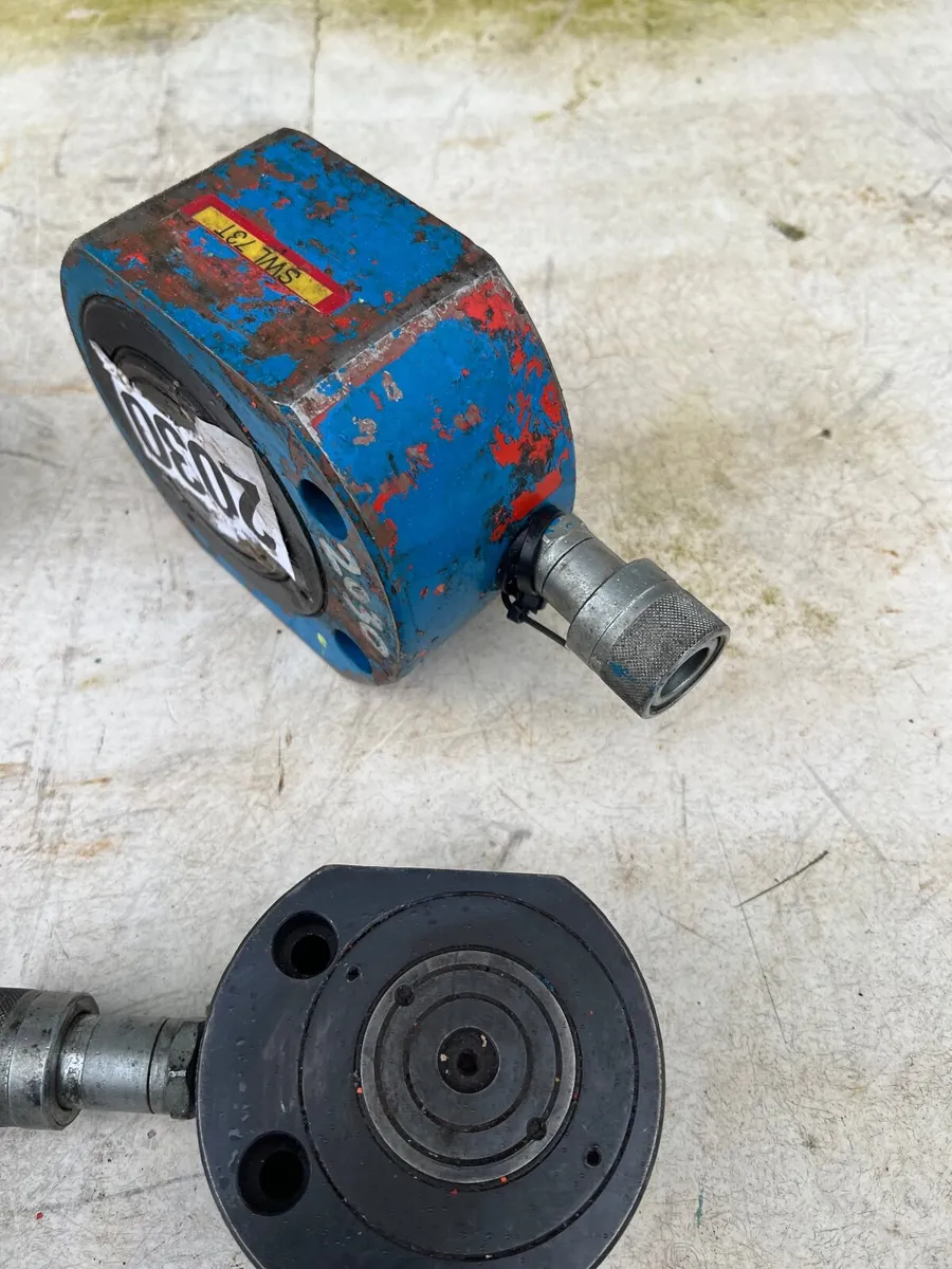 Hydraulic Jacks low profile short ram - Image 4