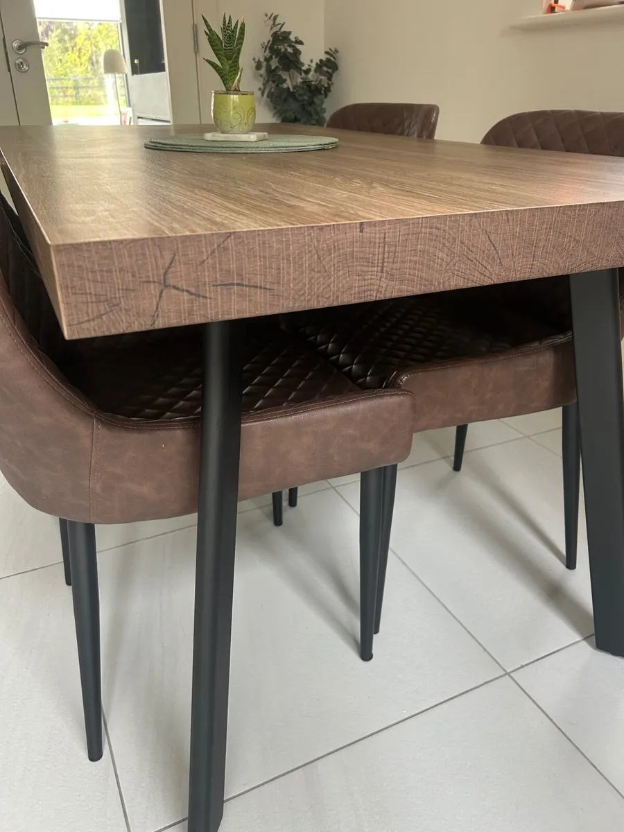 1.6m Dining Table - Image 2