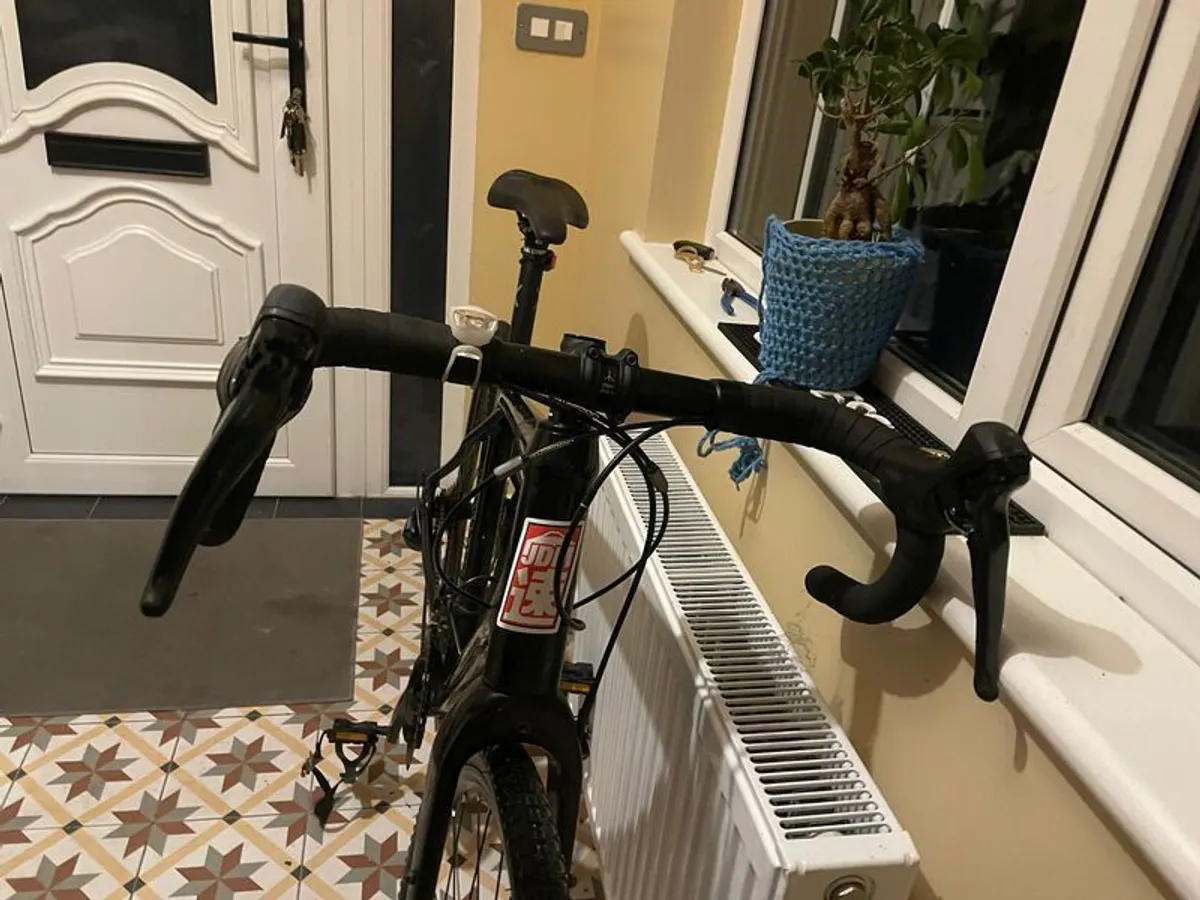 Merida Gravel Bicycle - Image 3