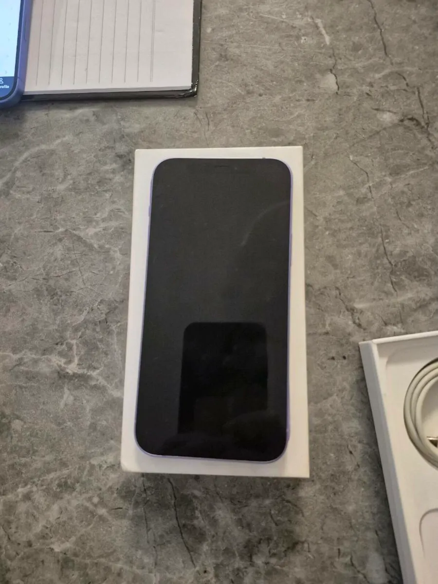 Iphone 12 purple - Image 4