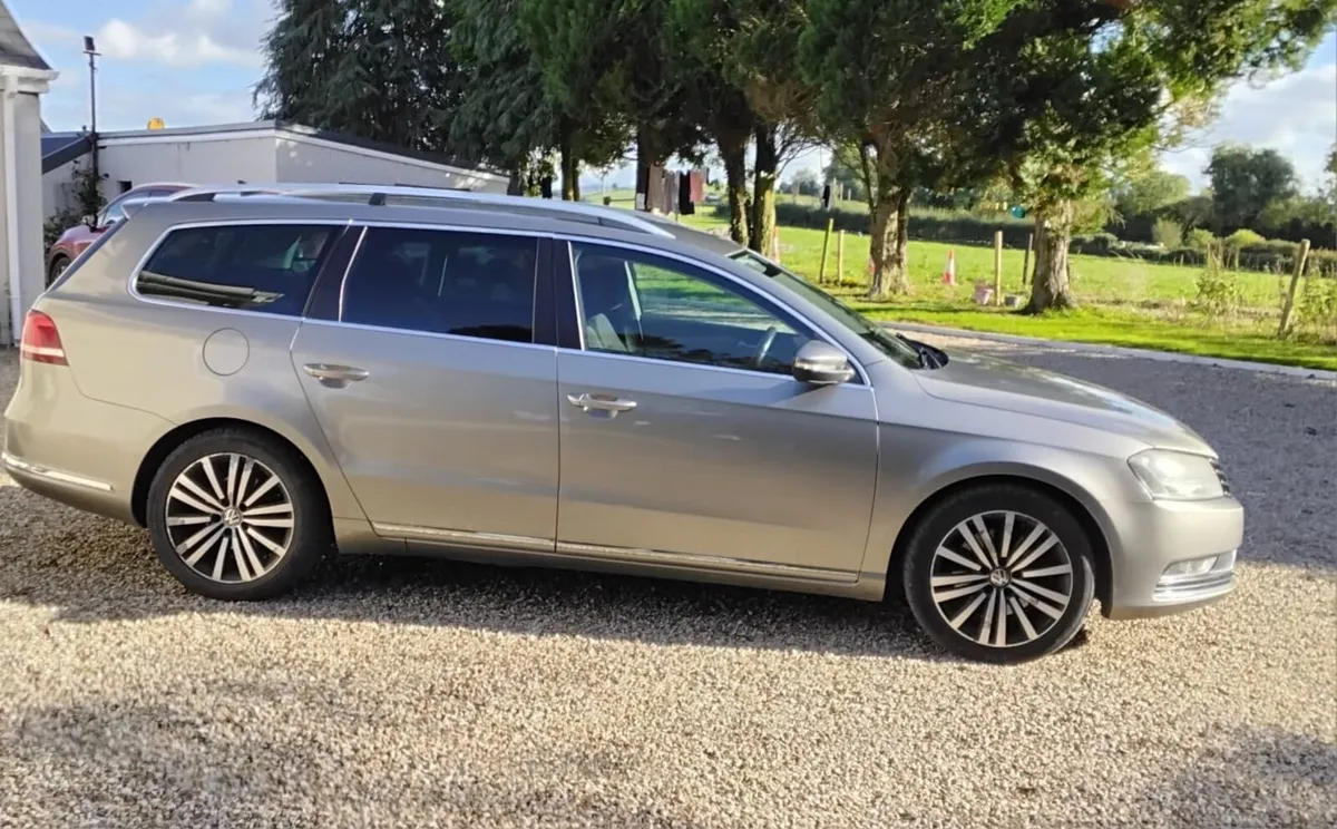 Car - Image 2