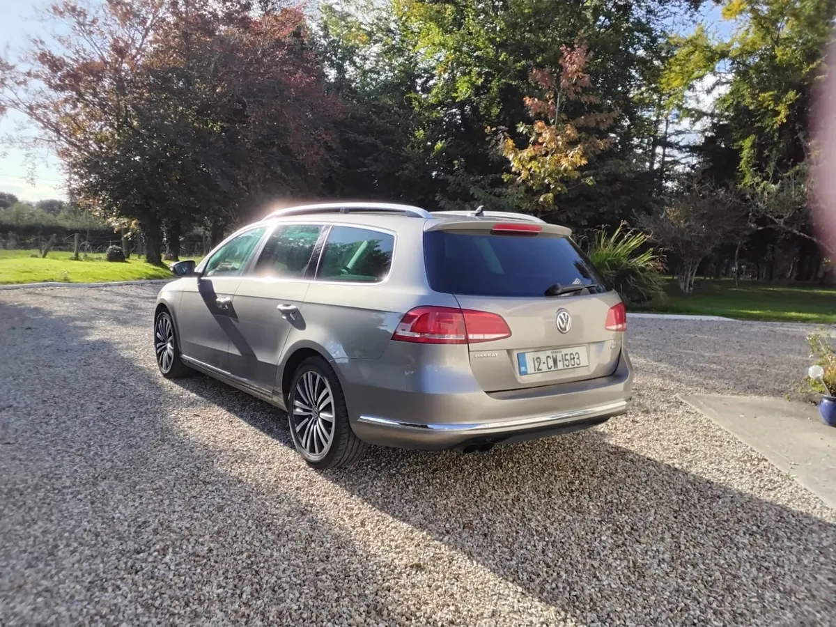 Car - Image 4