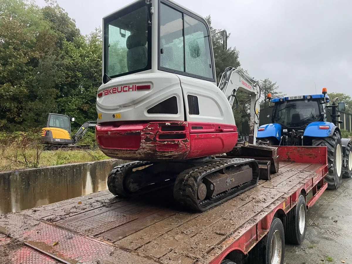 2016 Takeuchi TB  230 - Image 2
