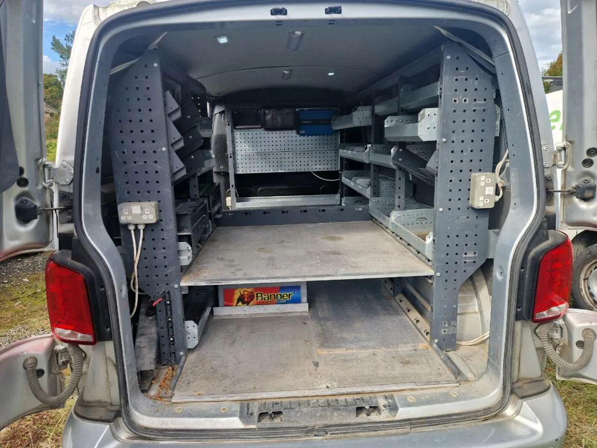 Bott Van Shelving - Image 1
