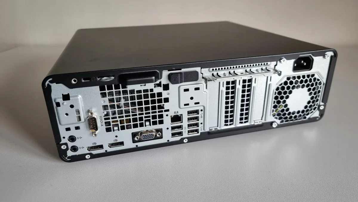 HP EliteDesk 800 G5 Small Form Factor PC - Image 3