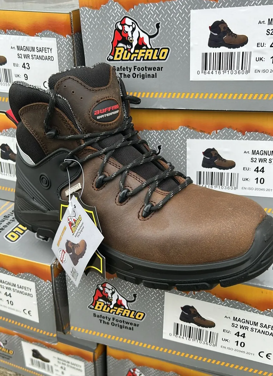 MAGNUM SAFETY WATERPROOF boots - Image 1