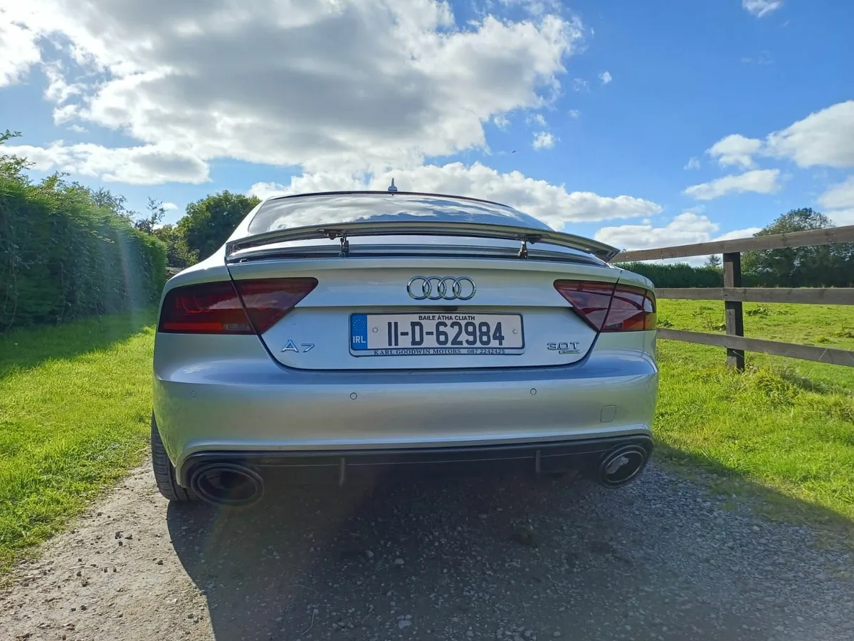 Audi A7 2011 - Image 2