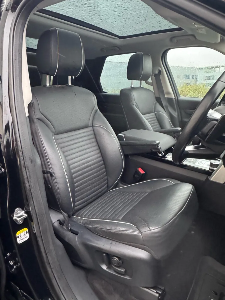 Landrover Discovery 5 2.0 SD4 HSE 240Bhp 7 seater - Image 4