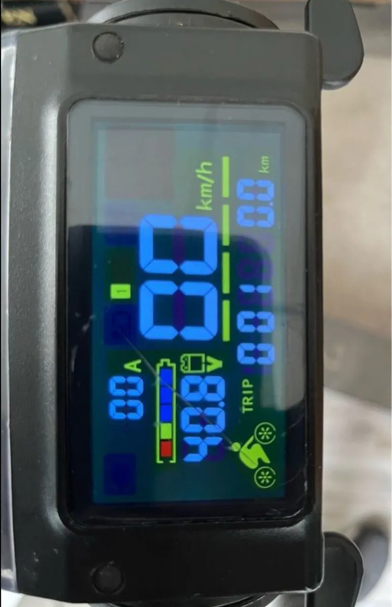 Electric scooter - Image 4