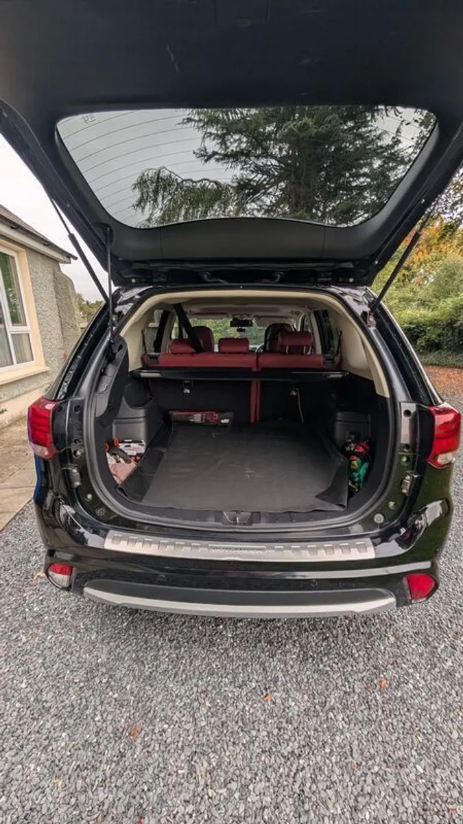 2016 Mitsubishi Outlander - Image 3