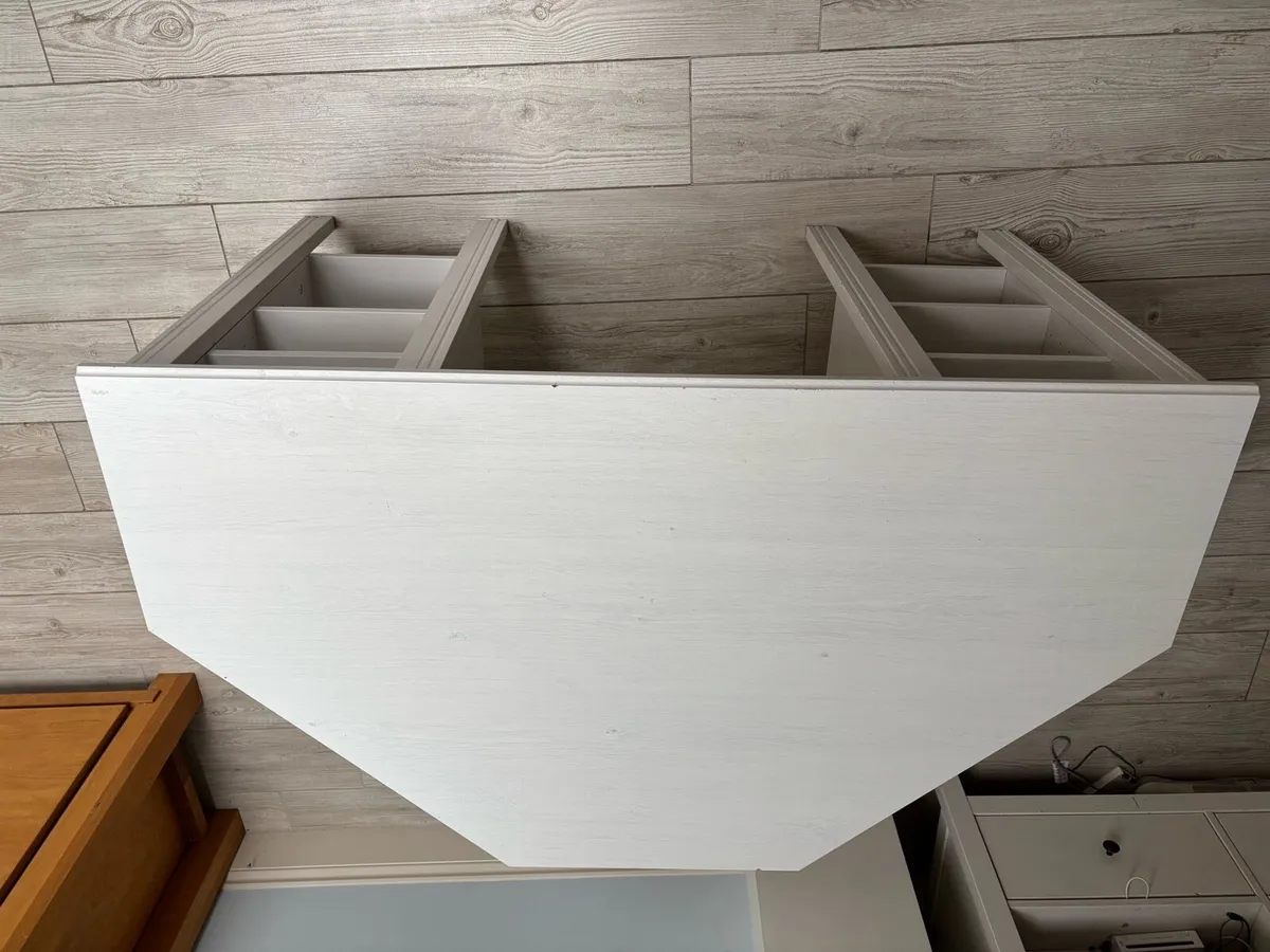 Brusali corner desk - Image 2