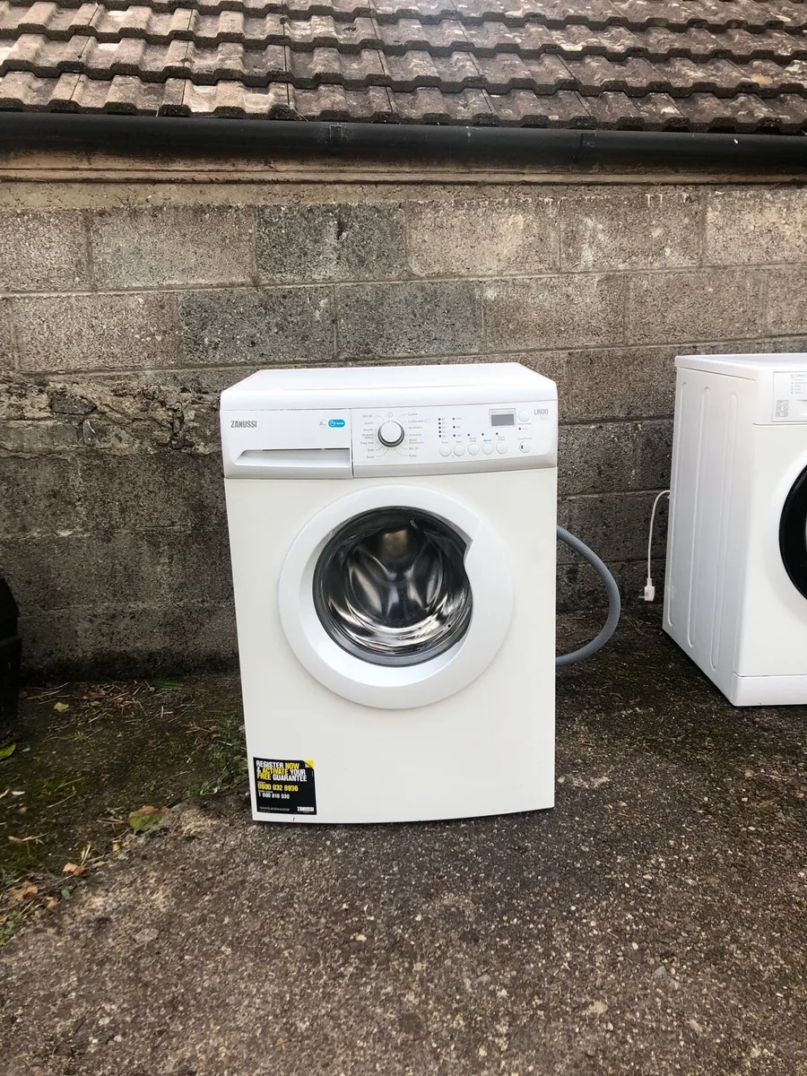 Zanussi Lindo Washing Machine Door - Image 2