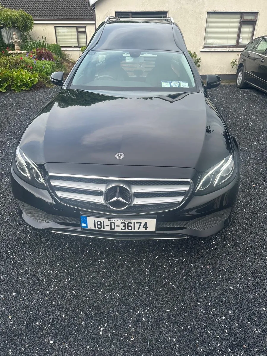 Mercedes 220D Hearse 2018 - Image 1