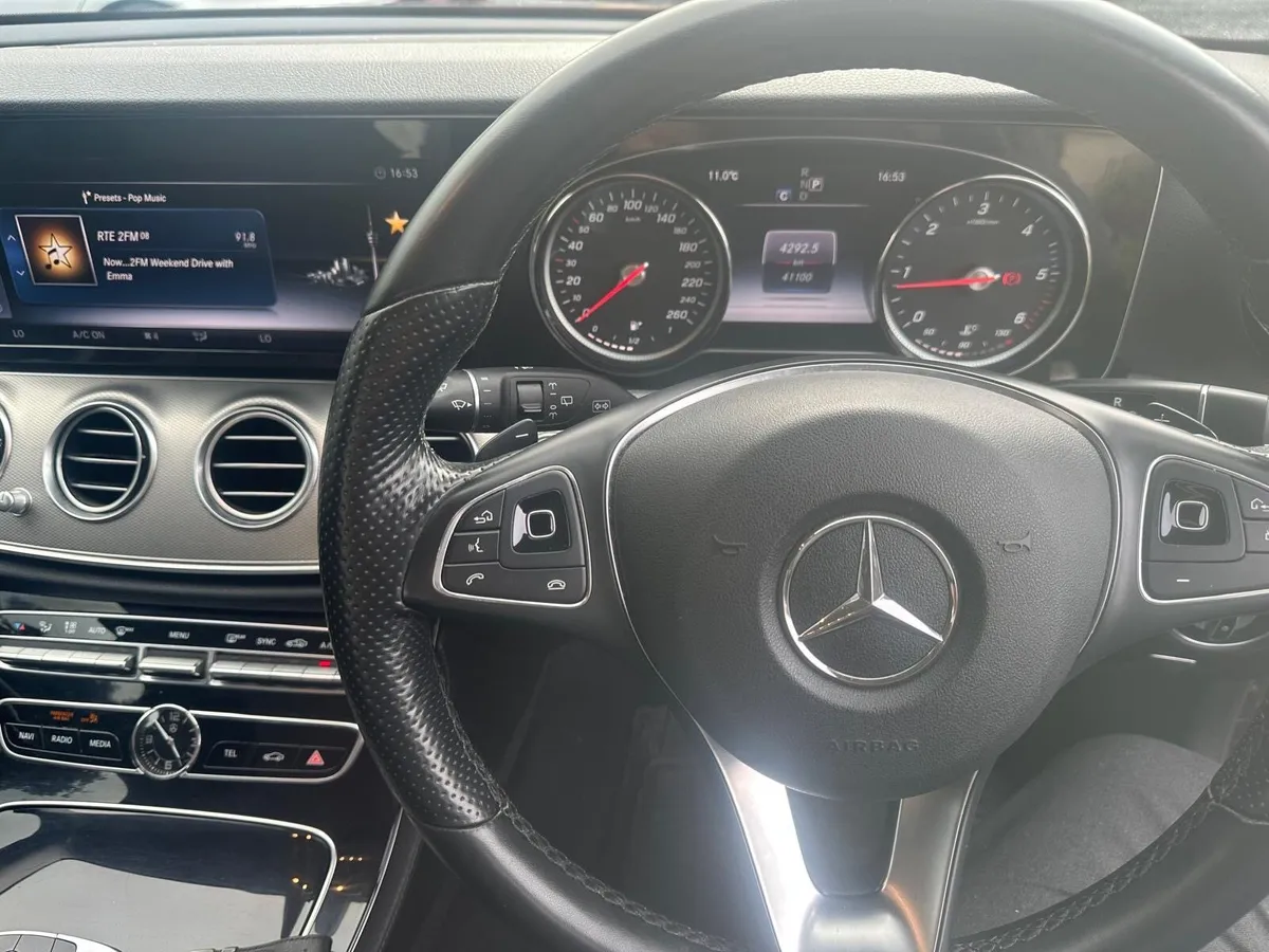 Mercedes 220D Hearse 2018 - Image 4