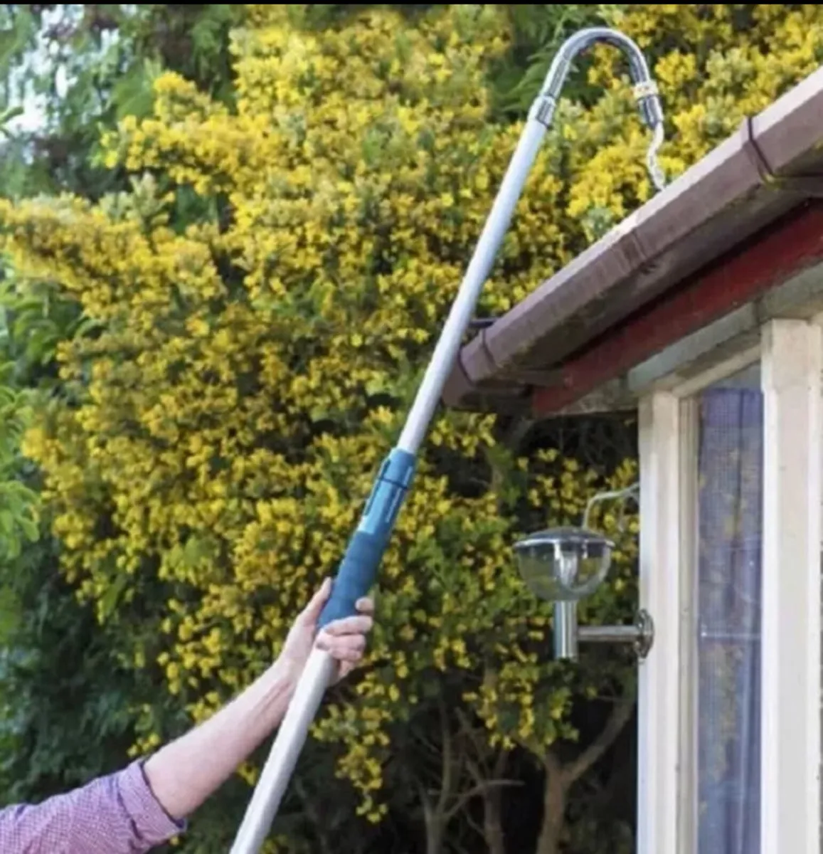 Telescopic Extendable Gutter Cleaner Pole 174cm - Image 1