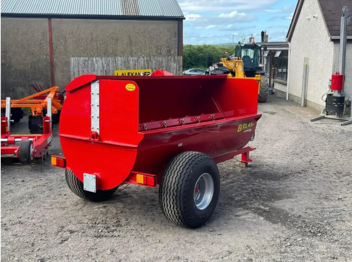 MANURE ROTOSPREADER DUNG SPREADER BELMAC 4.5 - Image 2