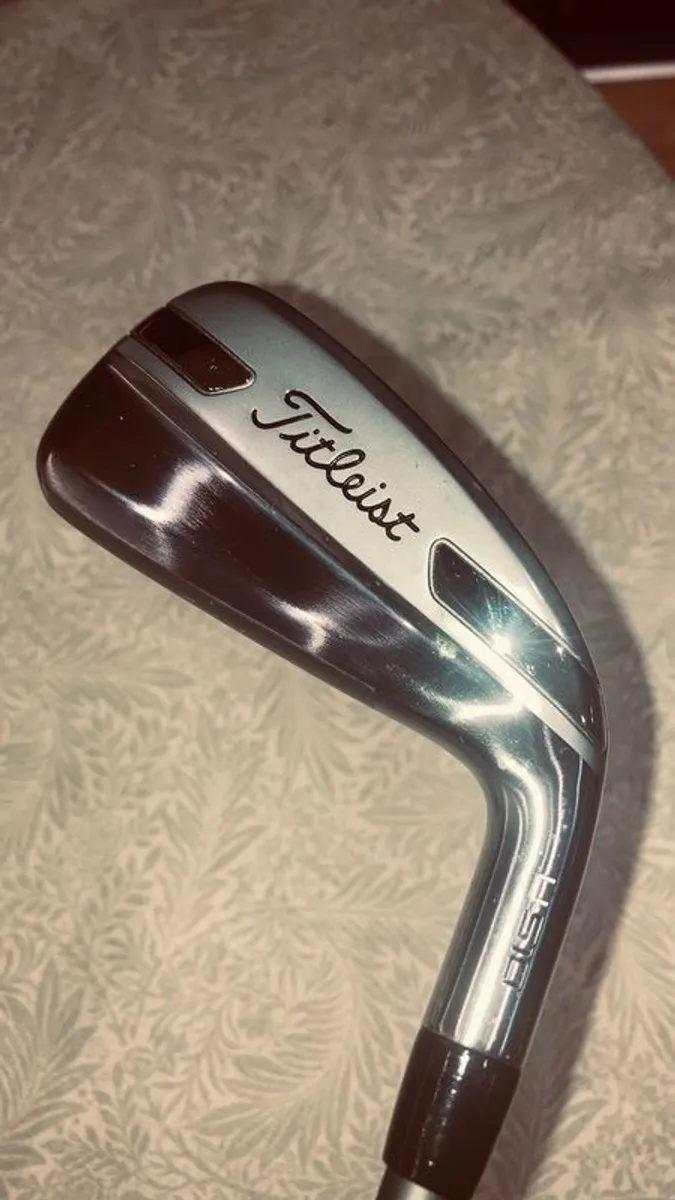 Titleist u510 Utility Iron - Image 1