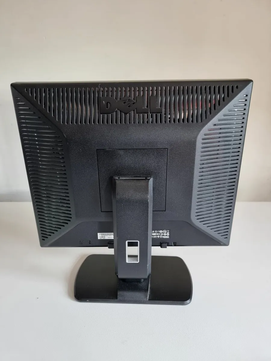 Dell 19" Flat Panel Monitor - Image 3