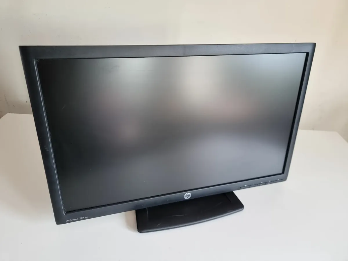 HP 23" Flat Panel Monitor - Image 2