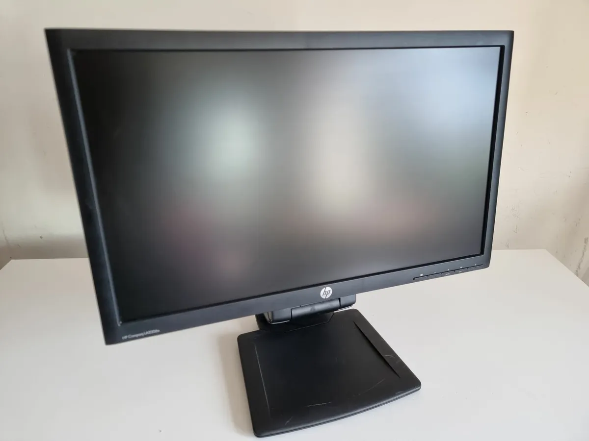 HP 23" Flat Panel Monitor - Image 3