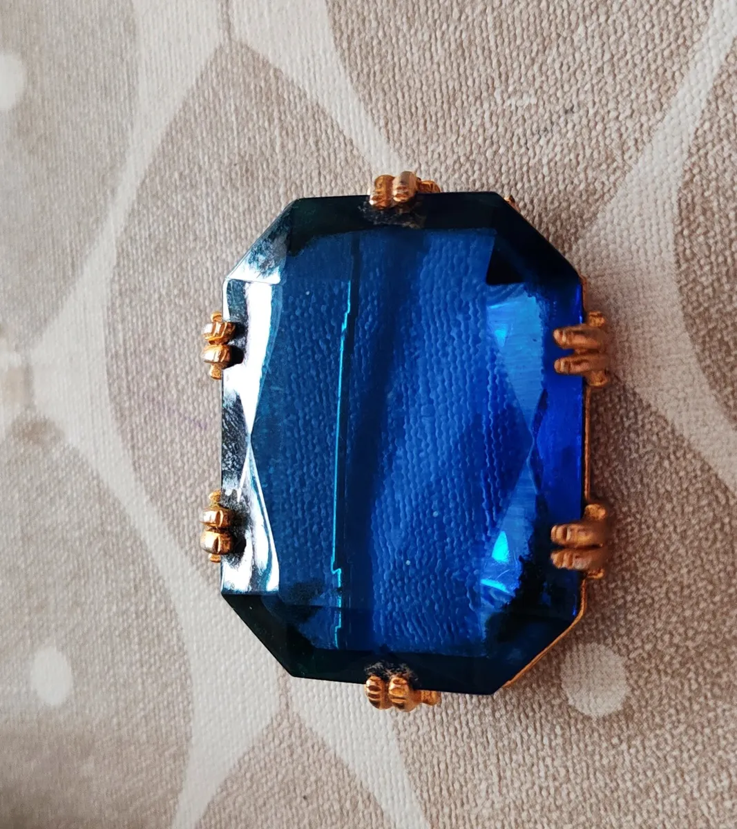 Vintage goldtone brooch - Image 3