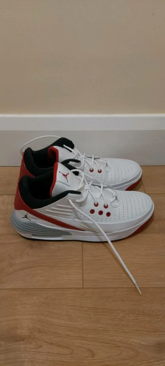 Nike Air Jordan - Image 4
