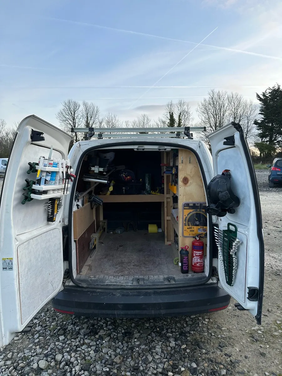 Wolkswagen Caddy 2.0l - Image 3