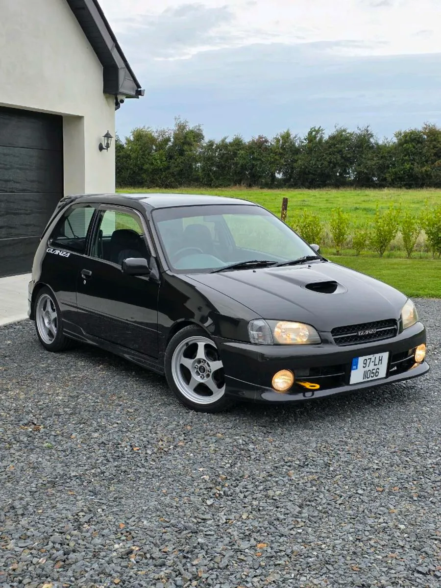 97 Toyota Glanza V - Image 2