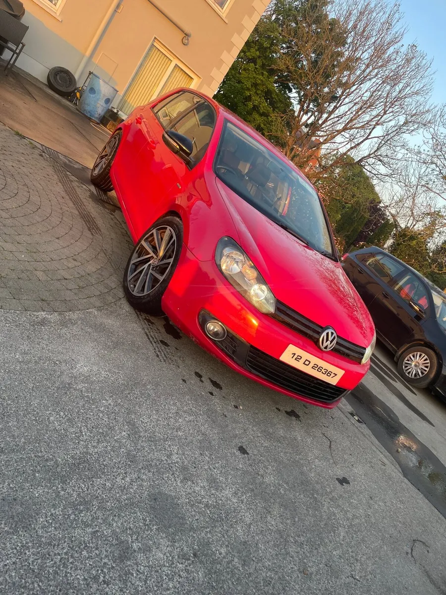 Volkswagen Golf 2012 - Image 1