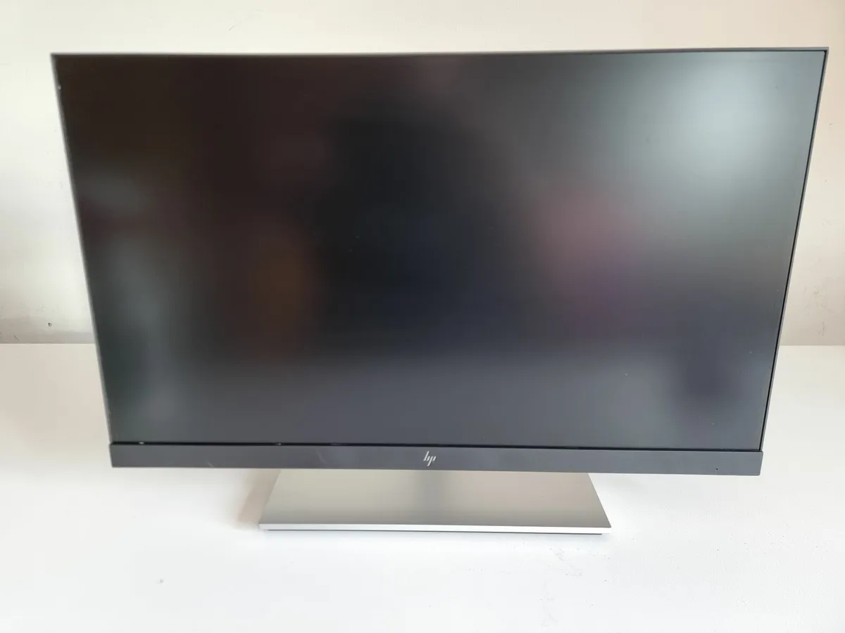 HP 22" Flat Panel Monitor - Image 2