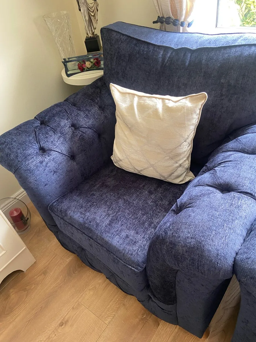 Couch and 2x Armchairs - Image 2