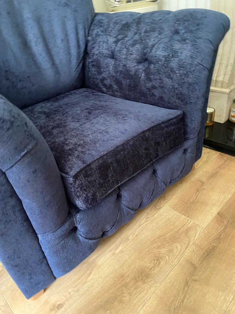 Couch and 2x Armchairs - Image 4